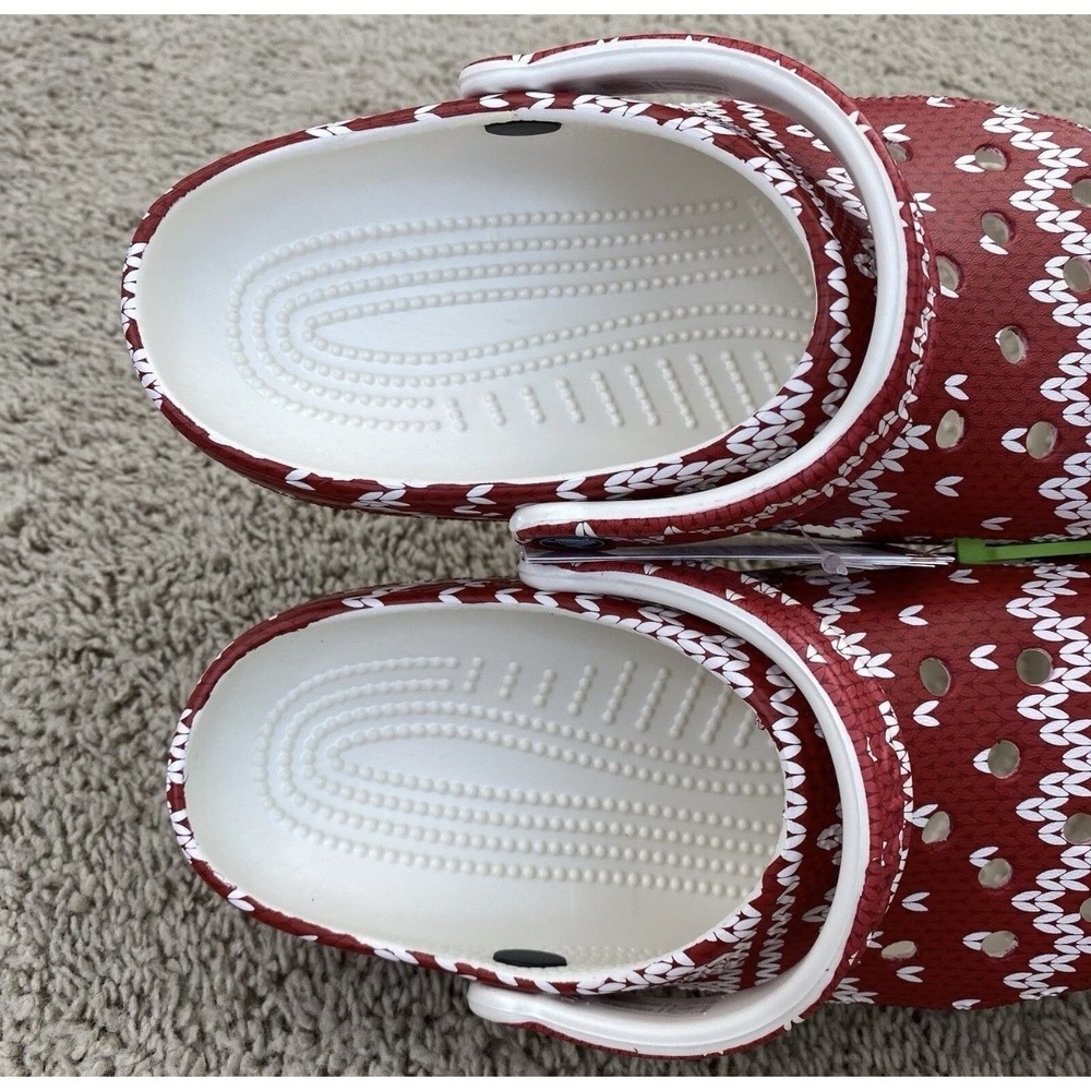 Crocs Classic Holiday‎ Sweater Clogs Men's 5, Women's 7 Red & White Shoes 209237 - Picture 9 of 10